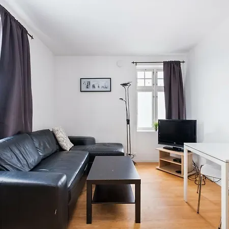Norwegian Housing, Solbakkeveien 12 *